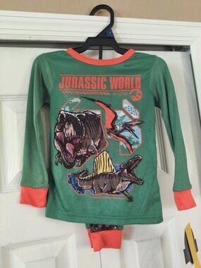 Jurassic World Boys Dinosaur Long Sleeve Shirt and Pants Pajama Set Size 4